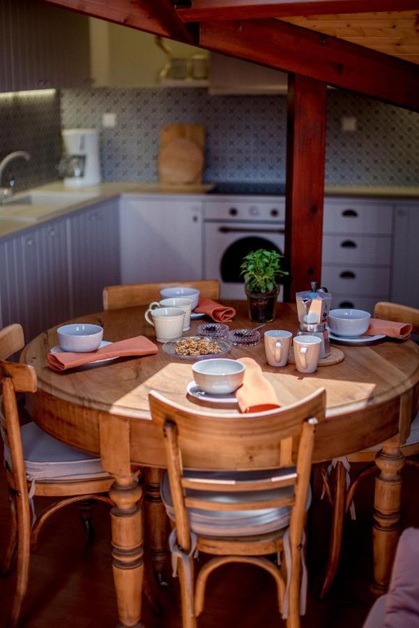 Country Style Attic In The Heart Of Prevezaアパートメント エクステリア 写真